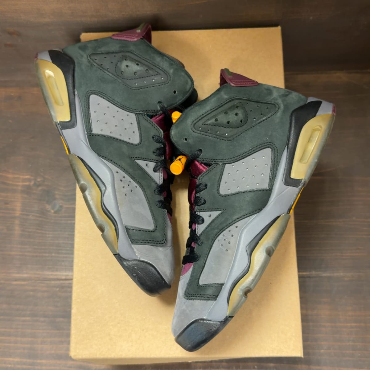 Jordan 6 Retro Bordeaux (GS) Size 6.5Y (Pre-Owned) - back