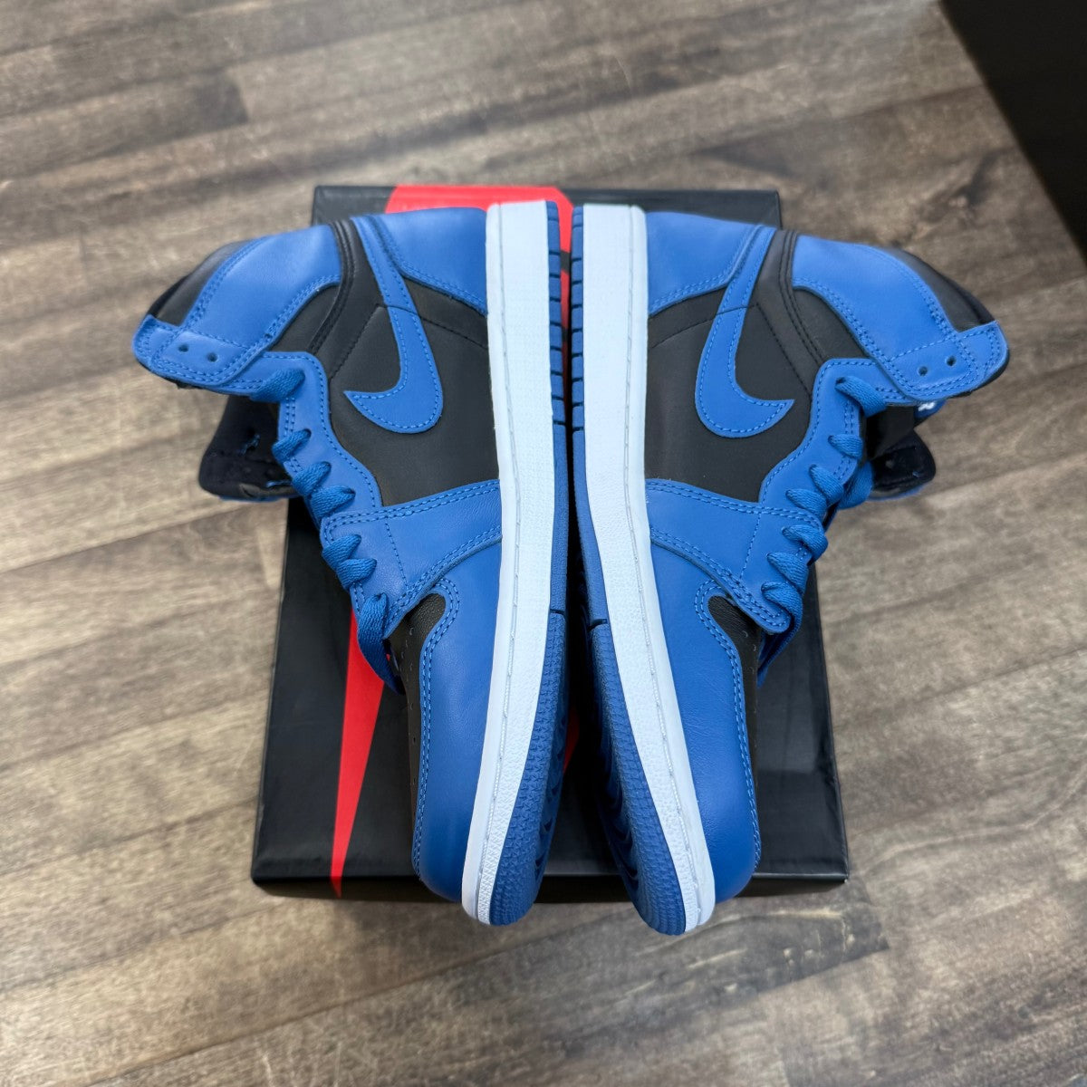 Jordan 1 Retro High OG Dark Marina Blue - Image 3
