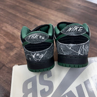 There Skateboards Nike SB Dunk Low (USED)