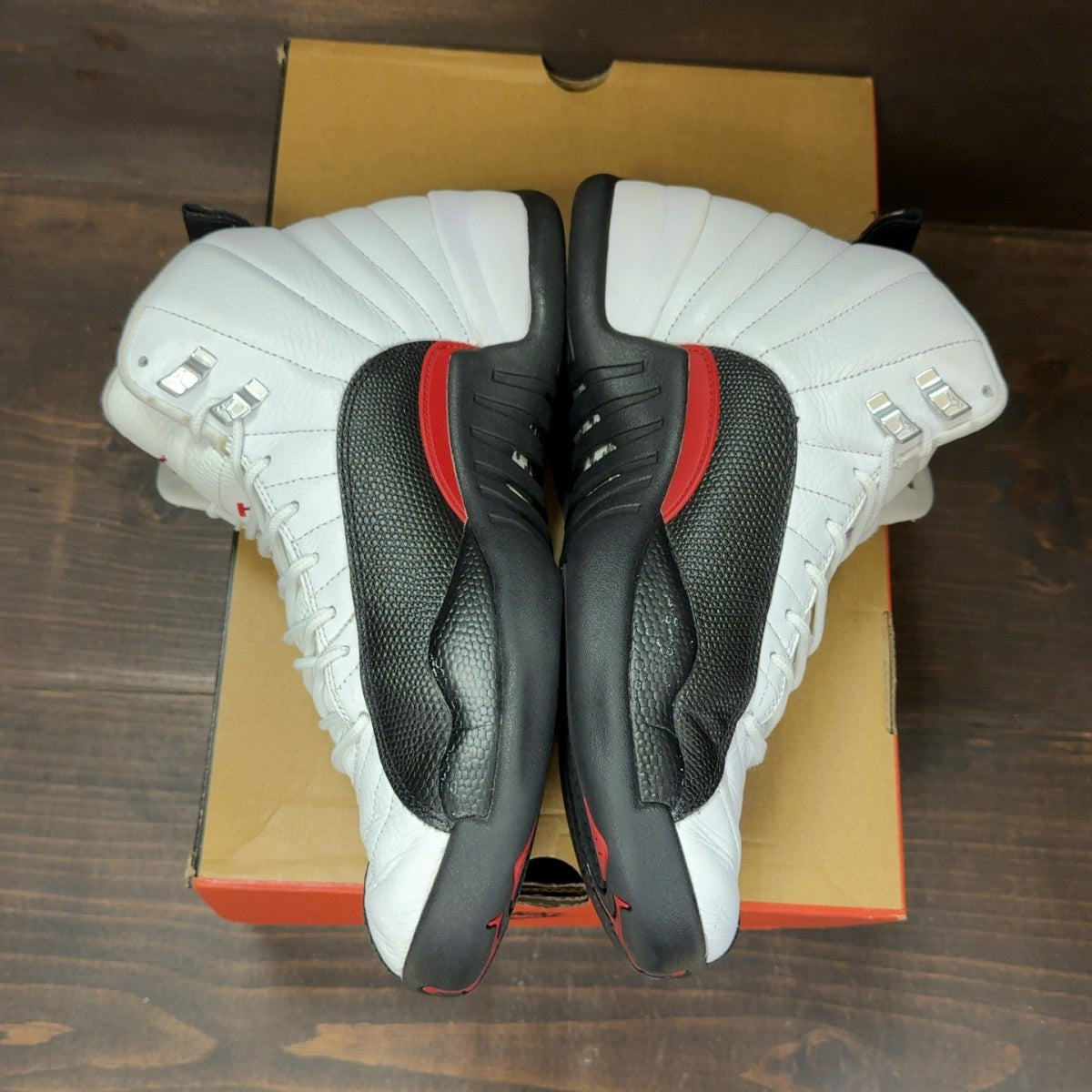 Jordan 12 Retro Taxi Flip Size 11 (Pre-Owned) - Image 4