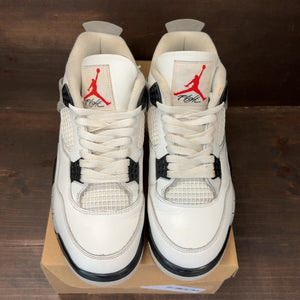 Jordan 4 Retro White Cement (2025) Size 10 (Pre-Owned) - Image 3