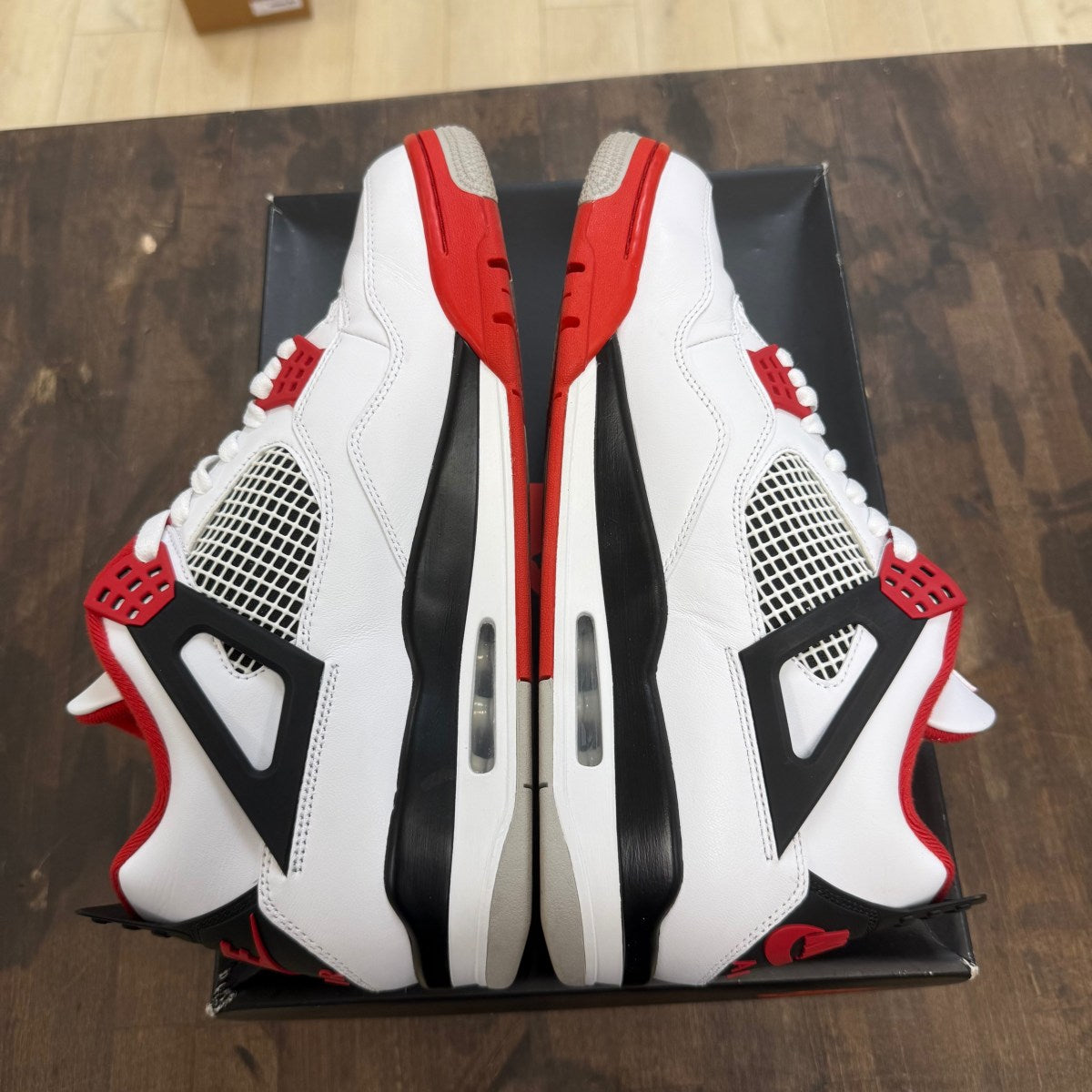 Jordan 4 Retro Fire Red (2020) - Image 4