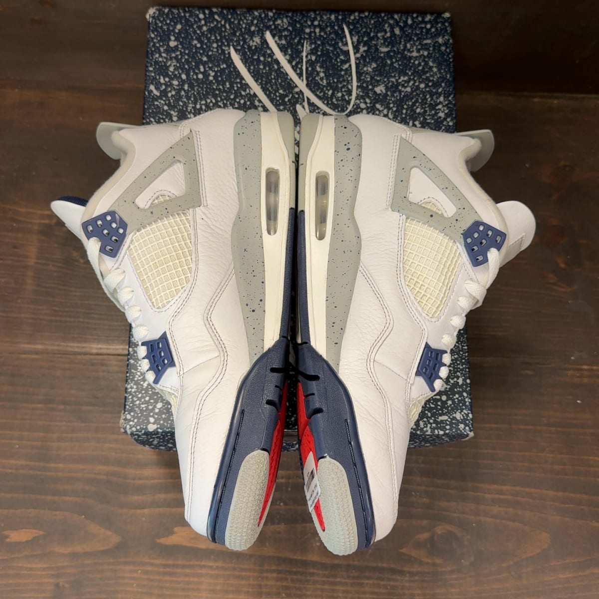 Jordan 4 Retro Midnight Navy Size 11 (Pre-Owned) - aux