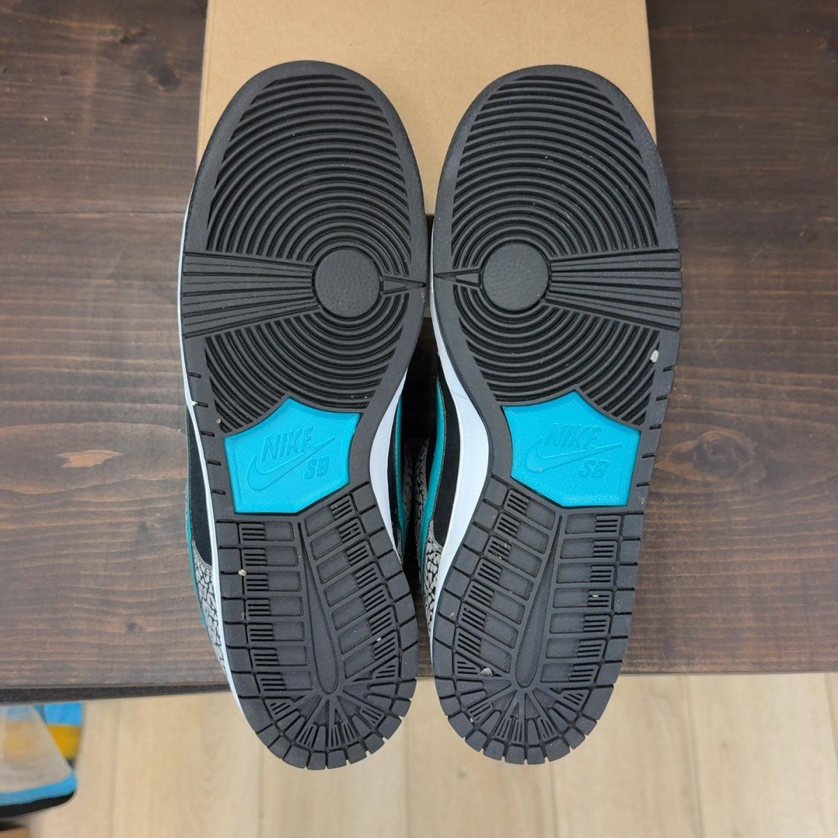 Nike SB Dunk Low atmos Elephant Size 12 (Pre-Owned) - Image 8