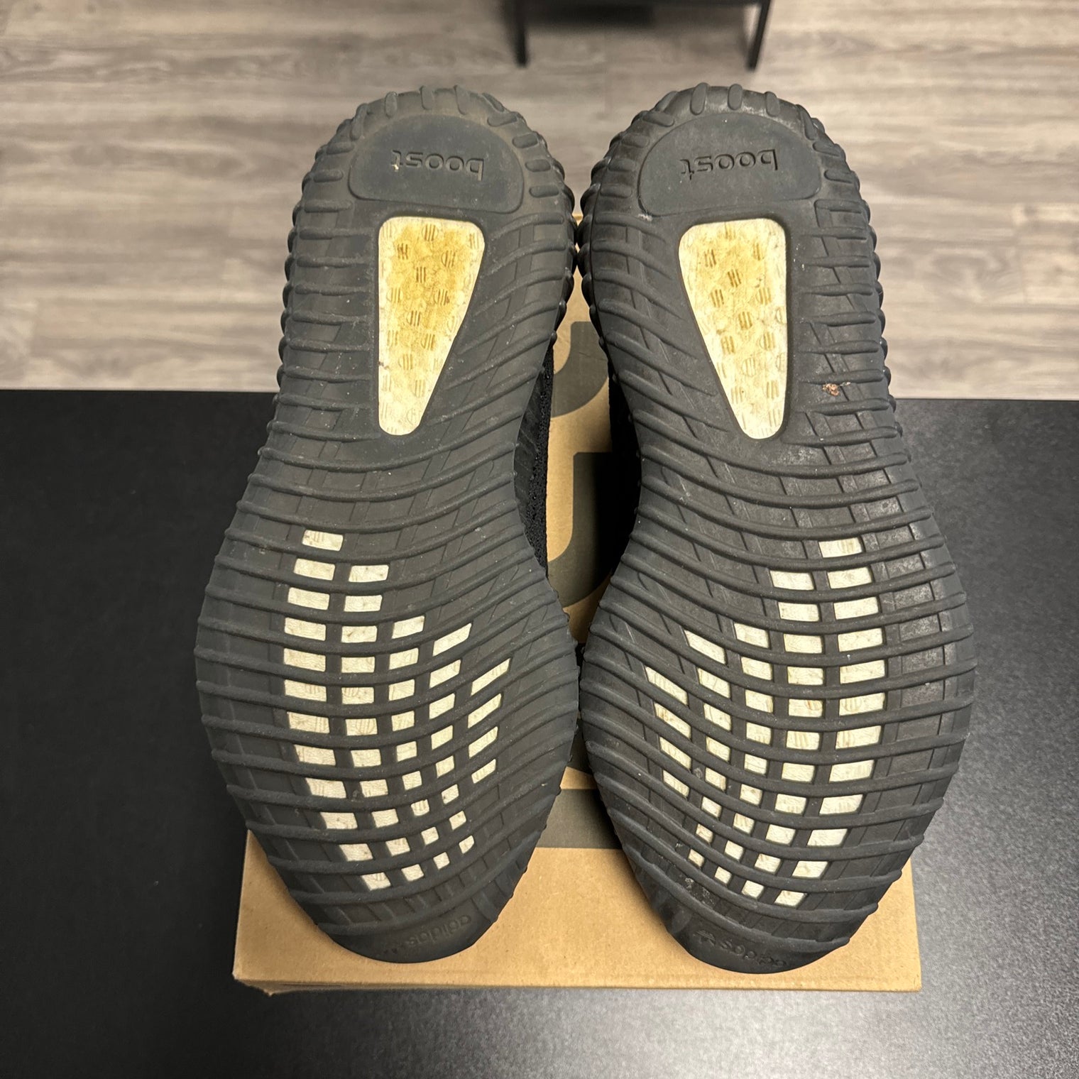 adidas Yeezy Boost 350 V2 Low Oreo (USED)