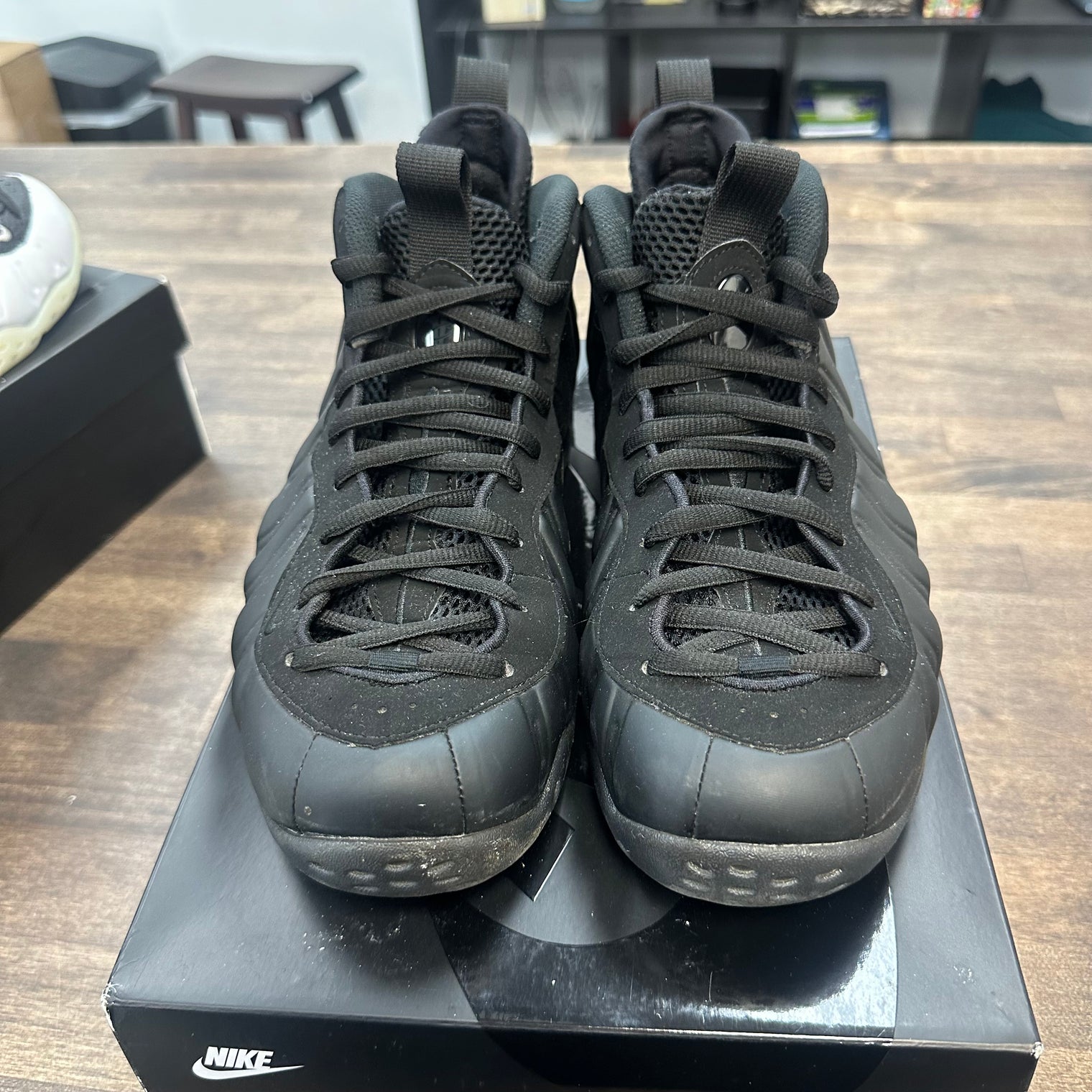 Anthracite Black Foamposite (USED)