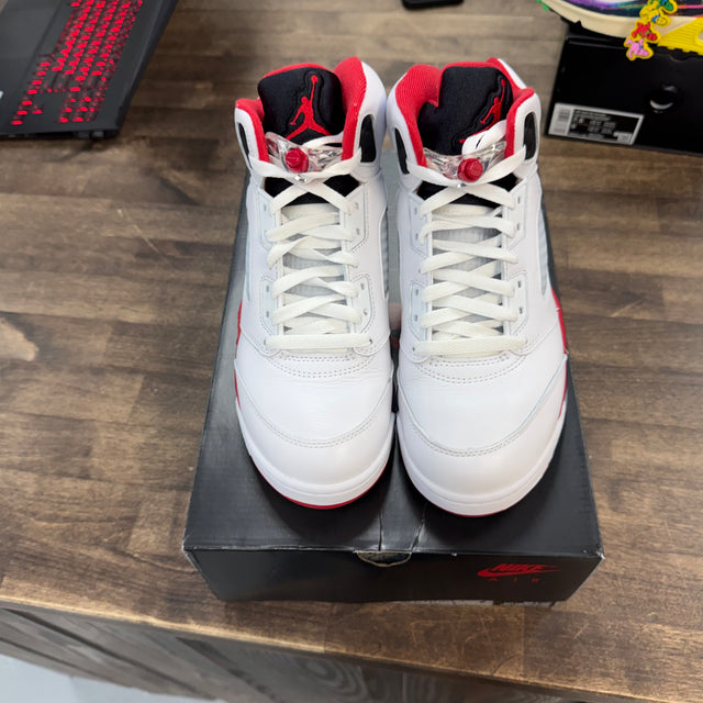 Fire Red Black Tongue Jordan 5 Retro (2025) (USED)