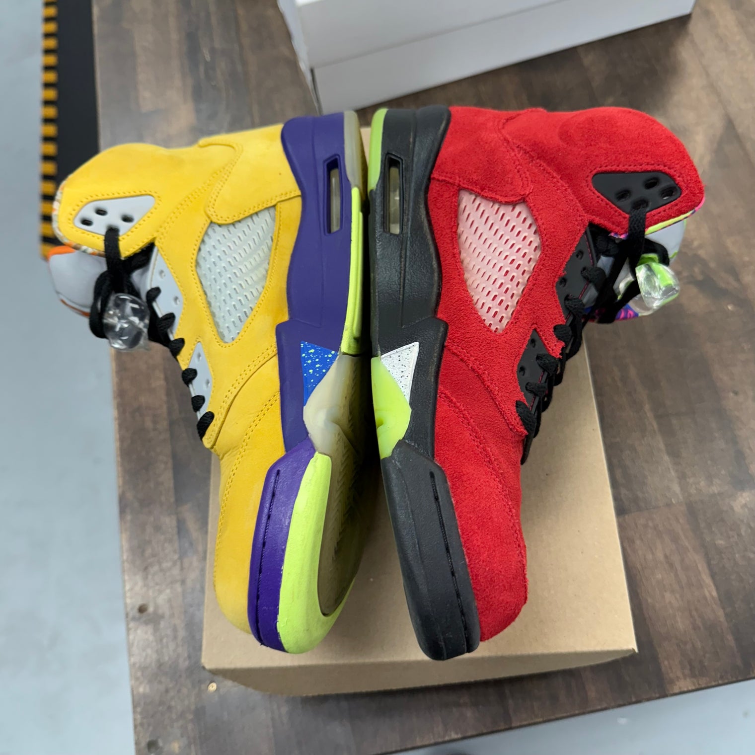 What the Jordan 5 Retro (USED,No Box)