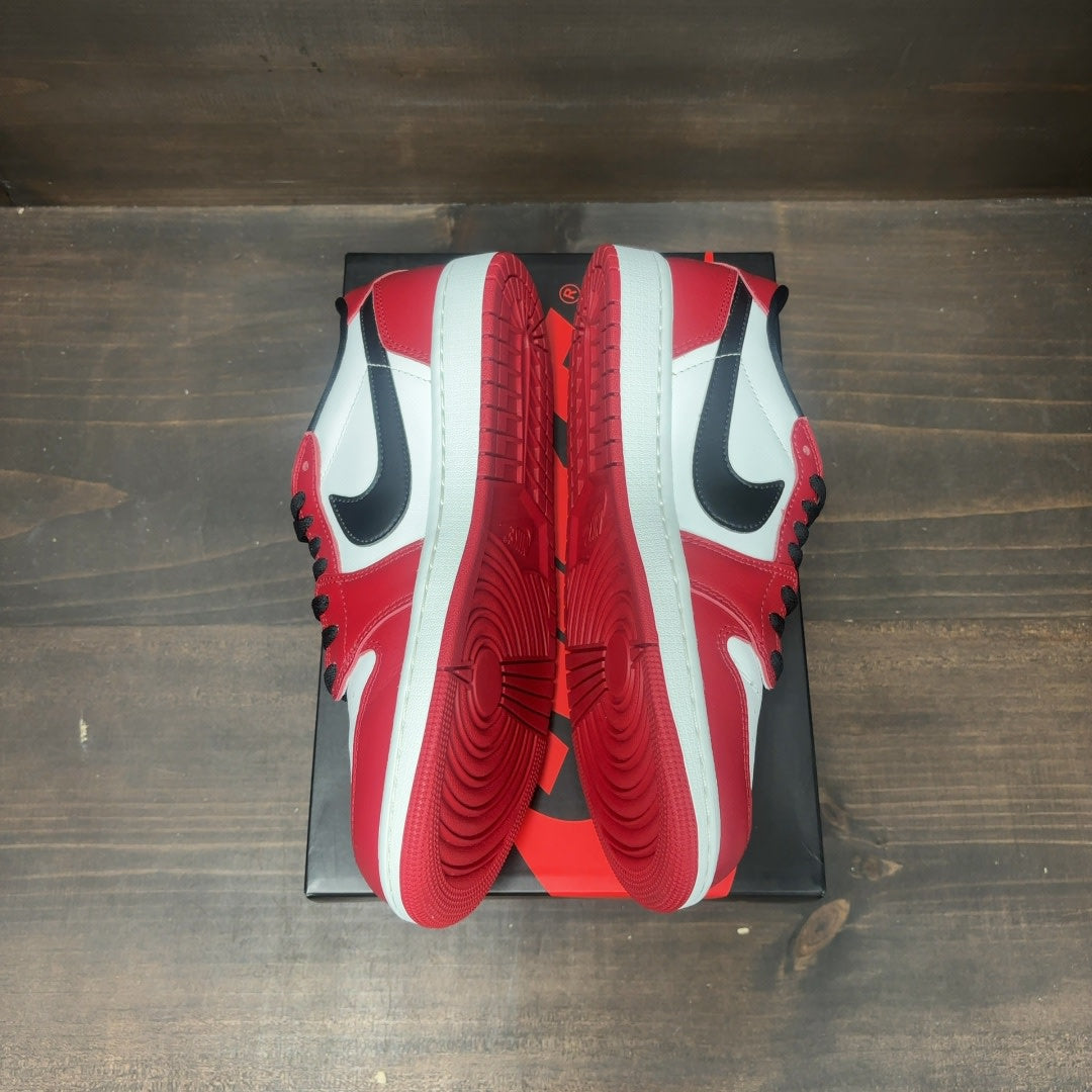 Jordan 1 Retro Low OG Chicago (2025) Size 10 (Pre-Owned)