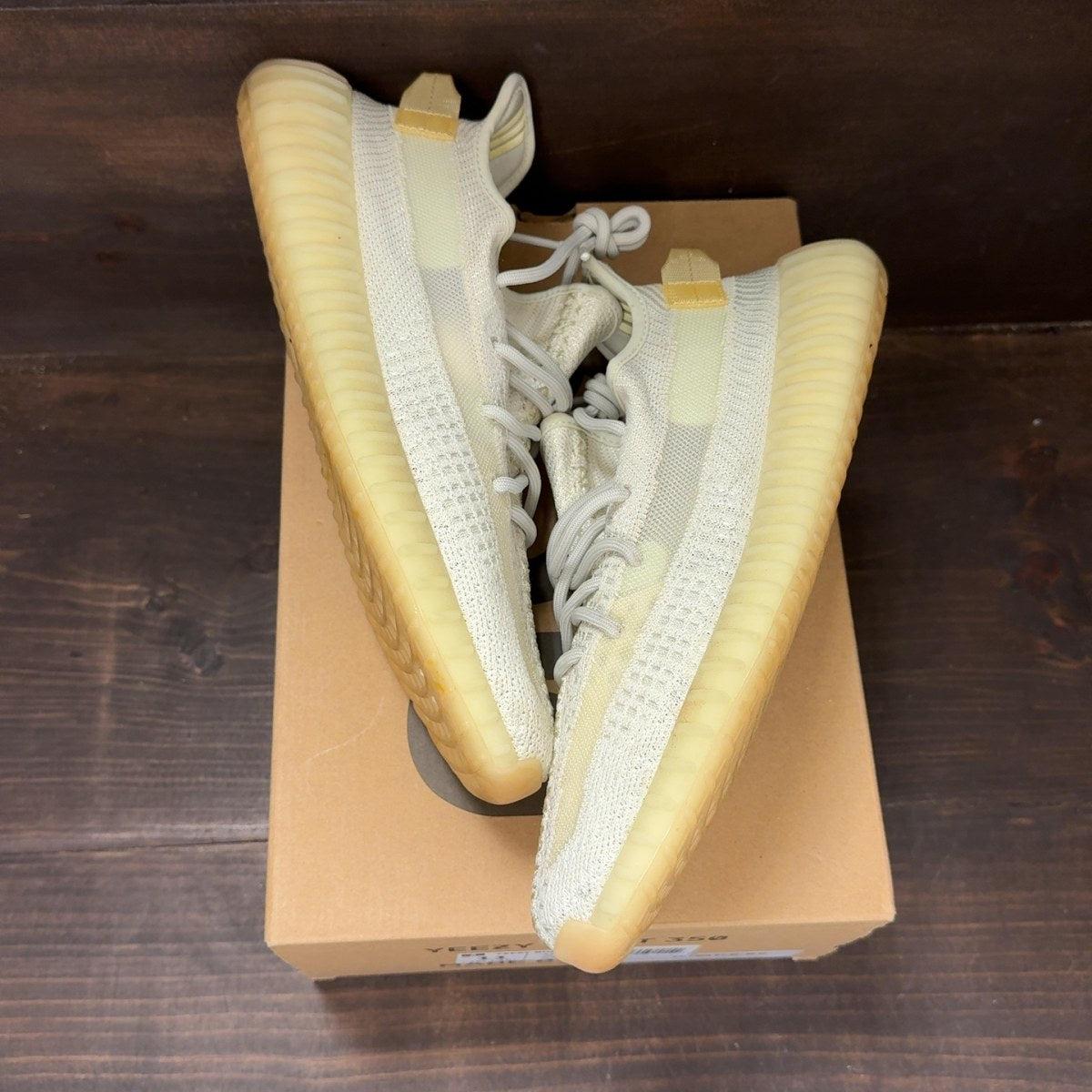 adidas Yeezy Boost 350 V2 Light - Image 2