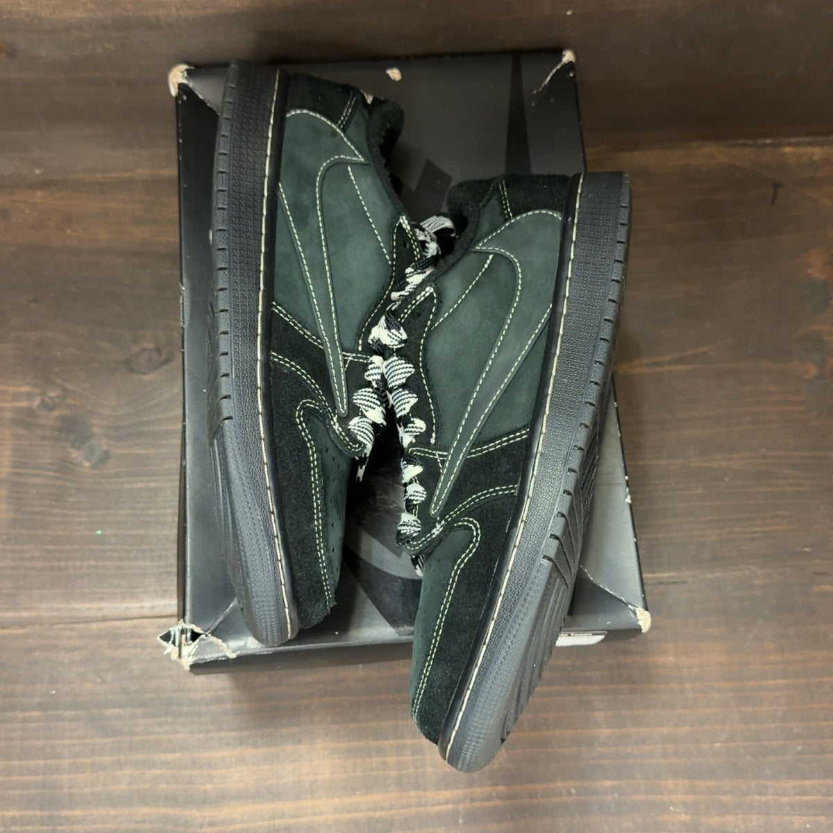 Jordan 1 Retro Low OG SP Travis Scott Black Phantom - Image 2