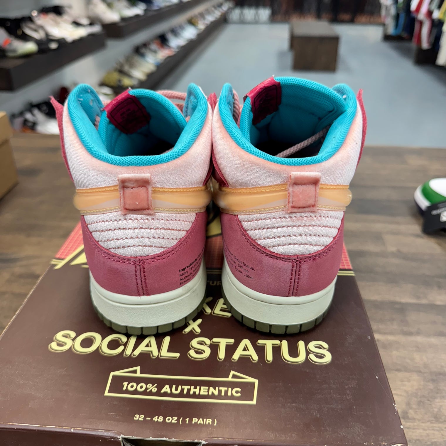Social Status Free Lunch SB Strawberry Milk Dunk Mid (USED)