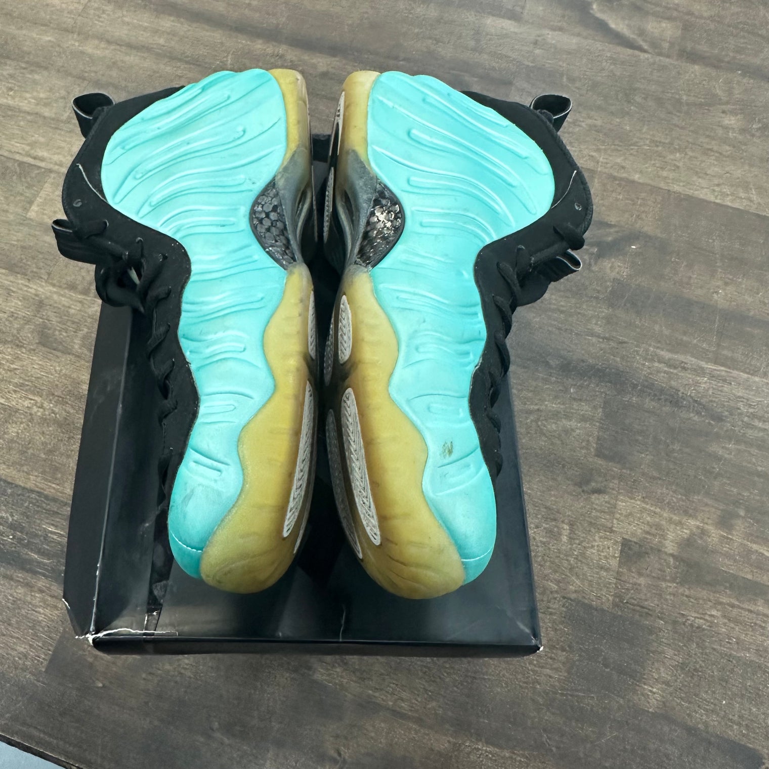Emerald Foamposite (USED)