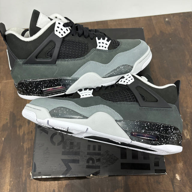 Fear Jordan 4 Retro (Lightly Worn)