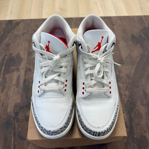 Jordan 3 Retro White Cement Reimagined Size 8.5 (Pre-Owned) - Image 2