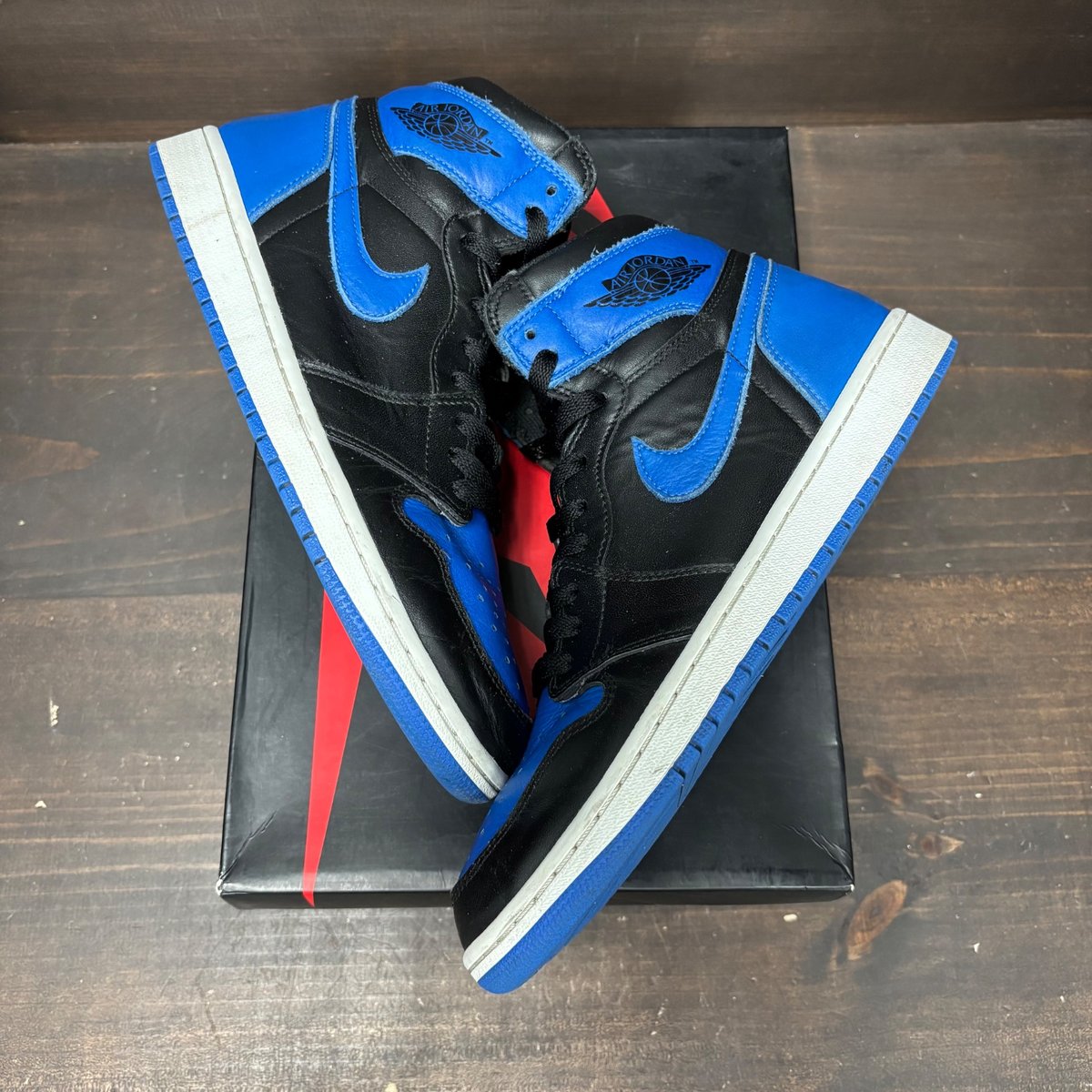 Jordan 1 Retro Royal (2017) Size 10 (Pre-Owned) - back