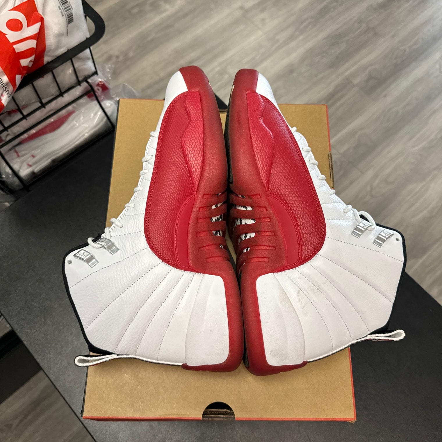 Cherry Jordan 12 Retro (USED)