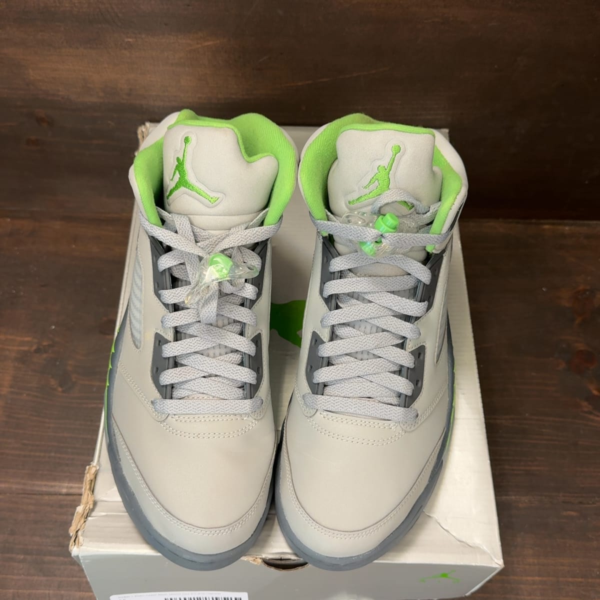 Jordan 5 Retro Green Bean (2022) Size 8.5 (Pre-Owned) - tag