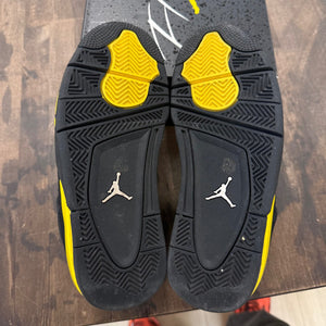Jordan 4 Retro Thunder (2023) (GS) - Image 5