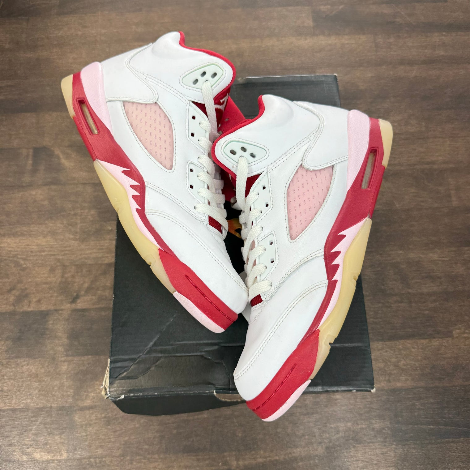 (GS) White Pink Red Jordan 5 (USED)
