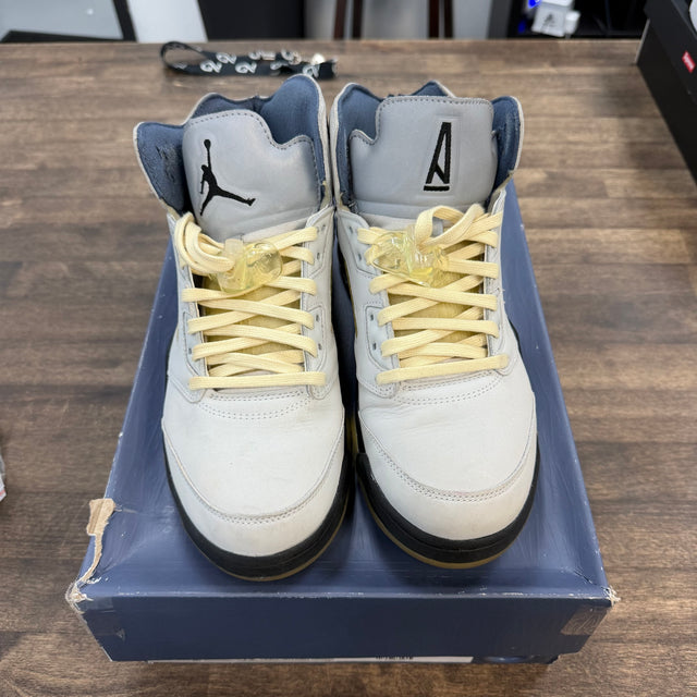 A Ma Maniere Dawn Jordan 5 (W) (USED)