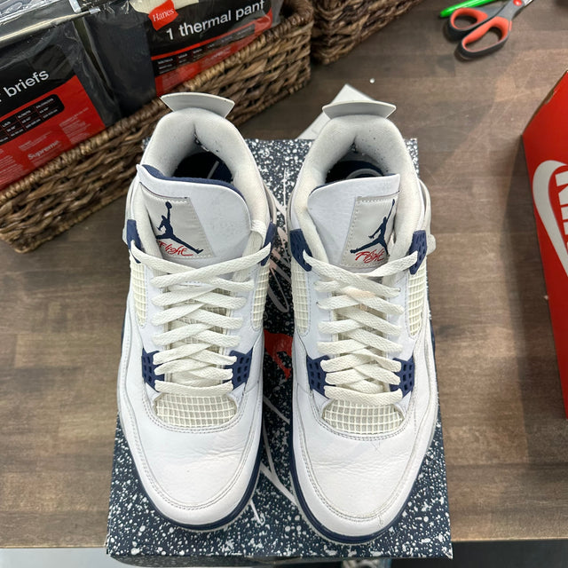 Midnight Navy Jordan 4 Retro (USED)