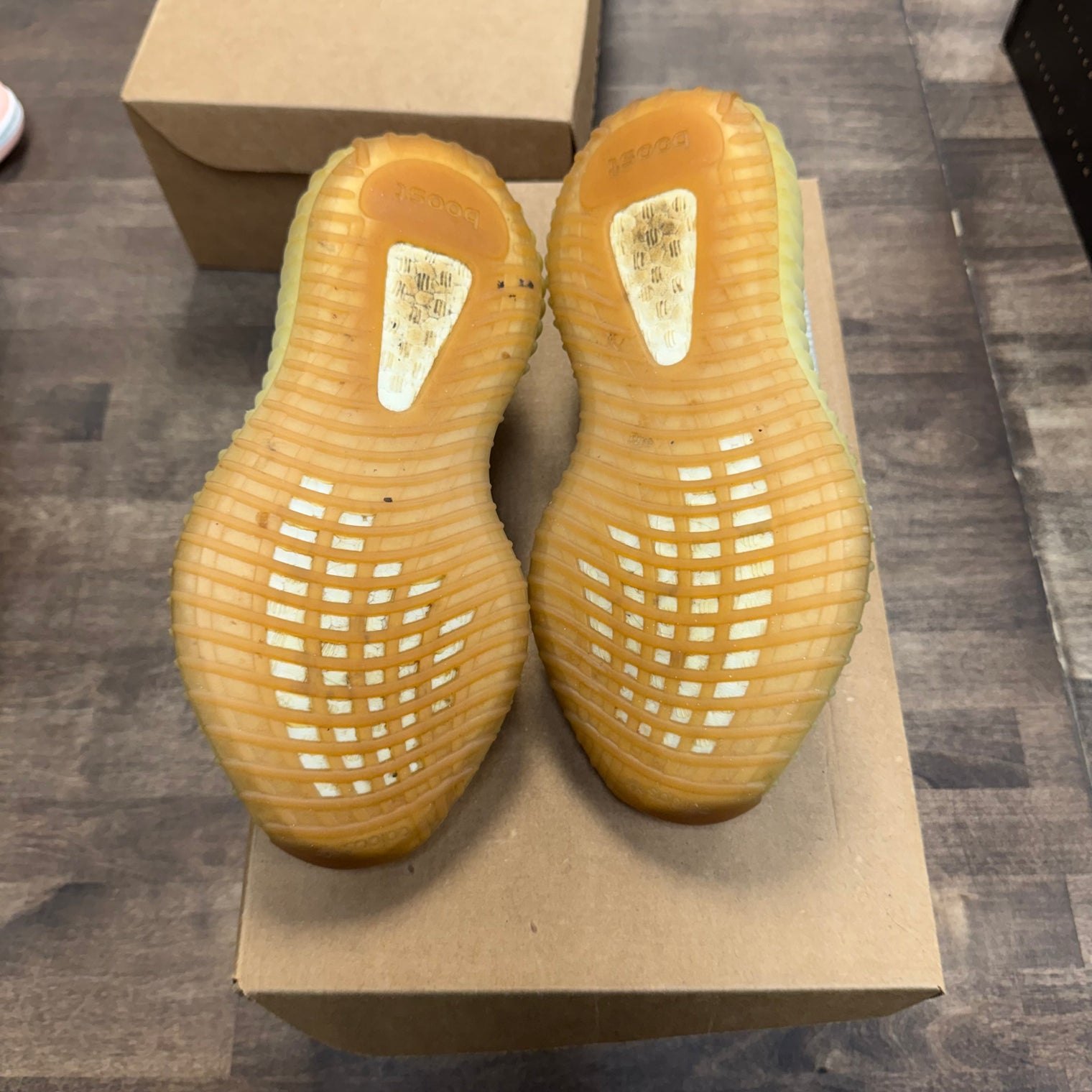 Citrin adidas Yeezy Boost 350 V2 (USED,No Box)