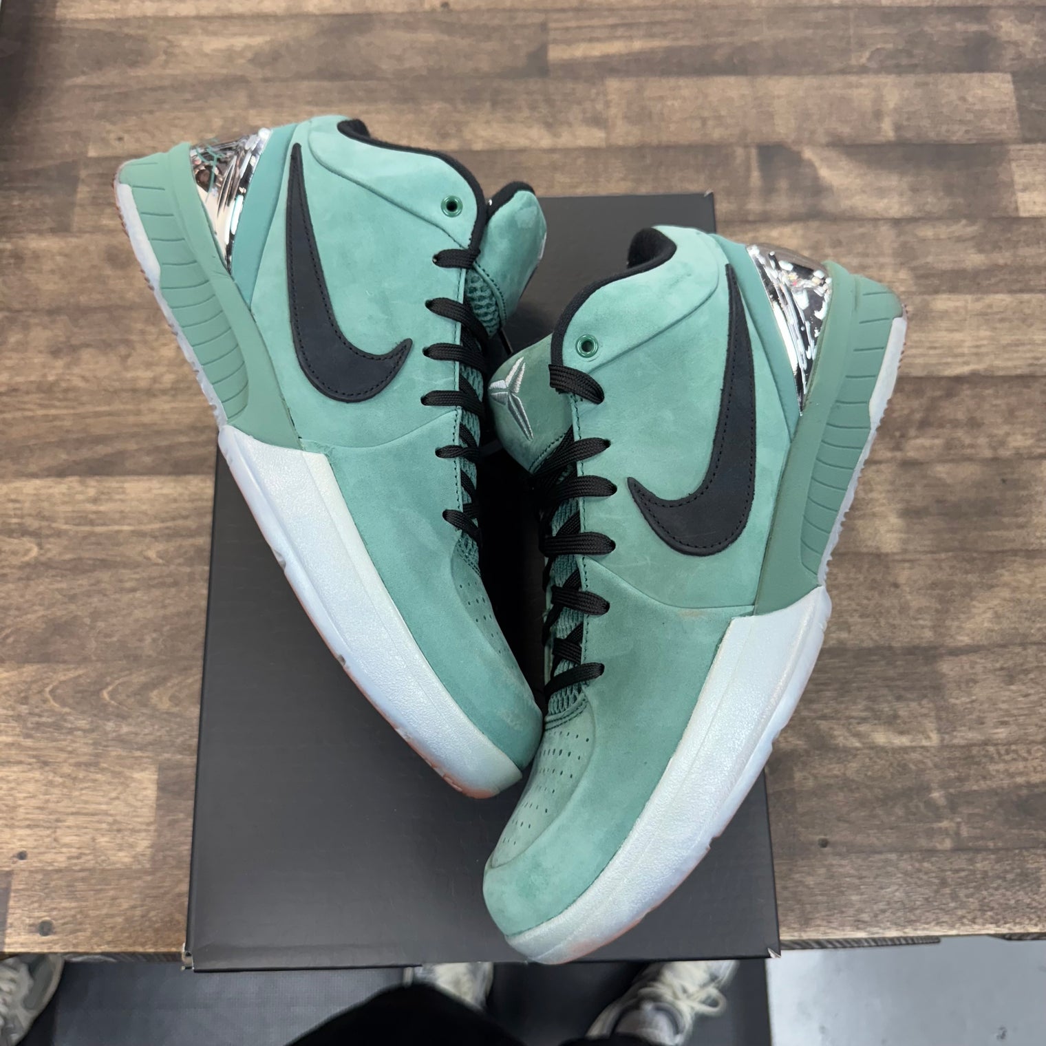 Girl Dad Kobe 4 Protro (USED)