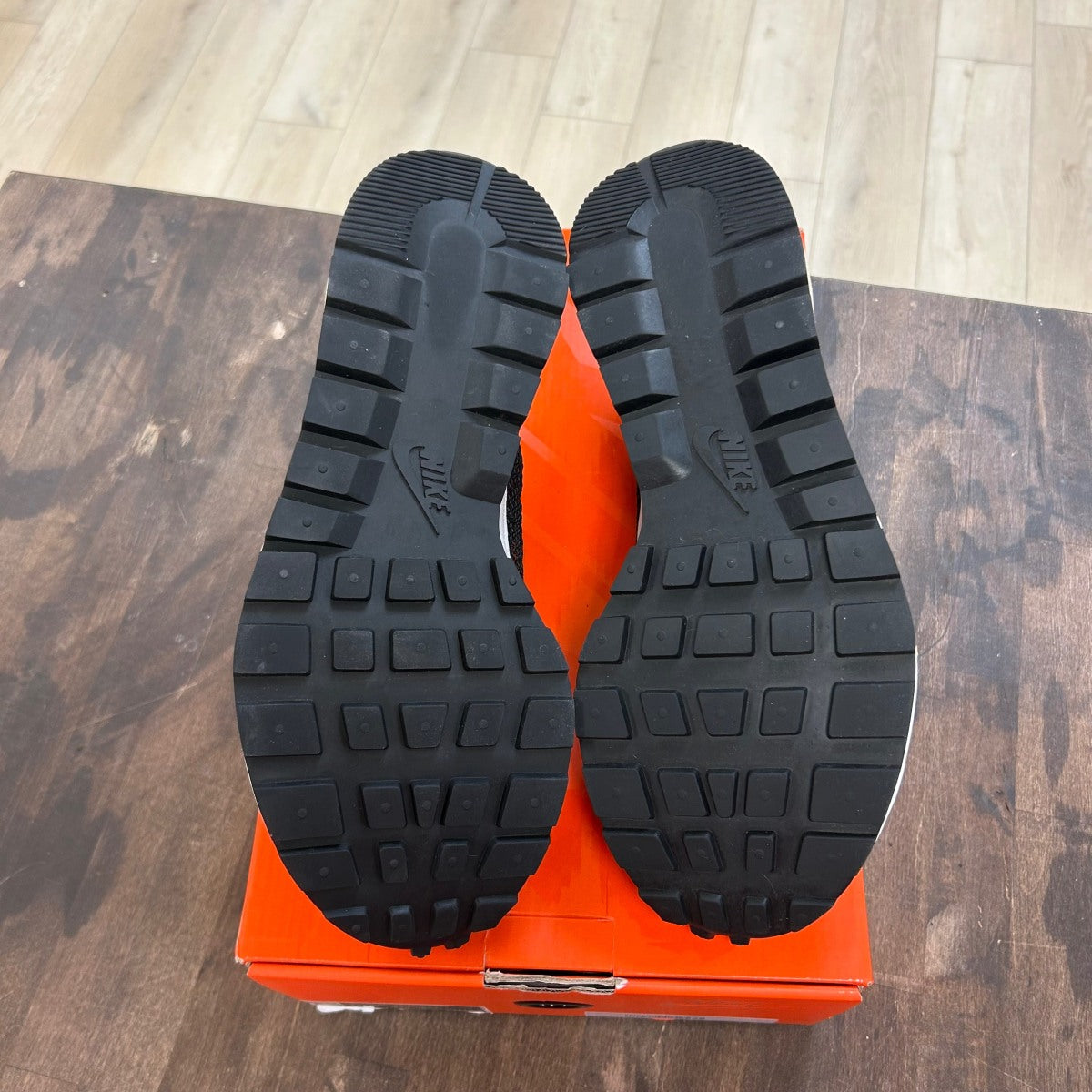 Nike Vaporwaffle sacai Black White - Image 5