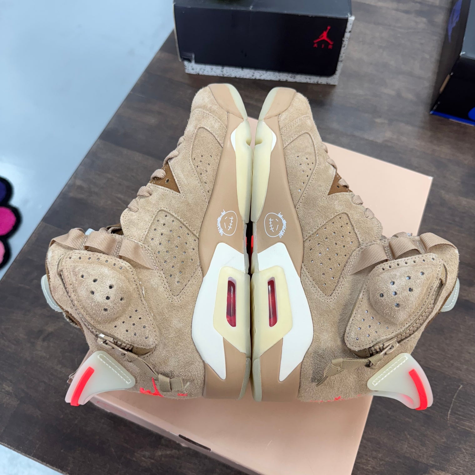 Travis Scott Khaki Jordan 6 (USED)