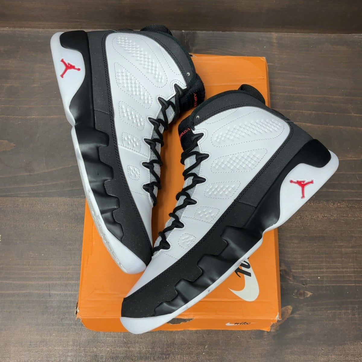 Jordan 9 Retro OG Space Jam (2026) Size 10 (Pre-Owned) - Image 2