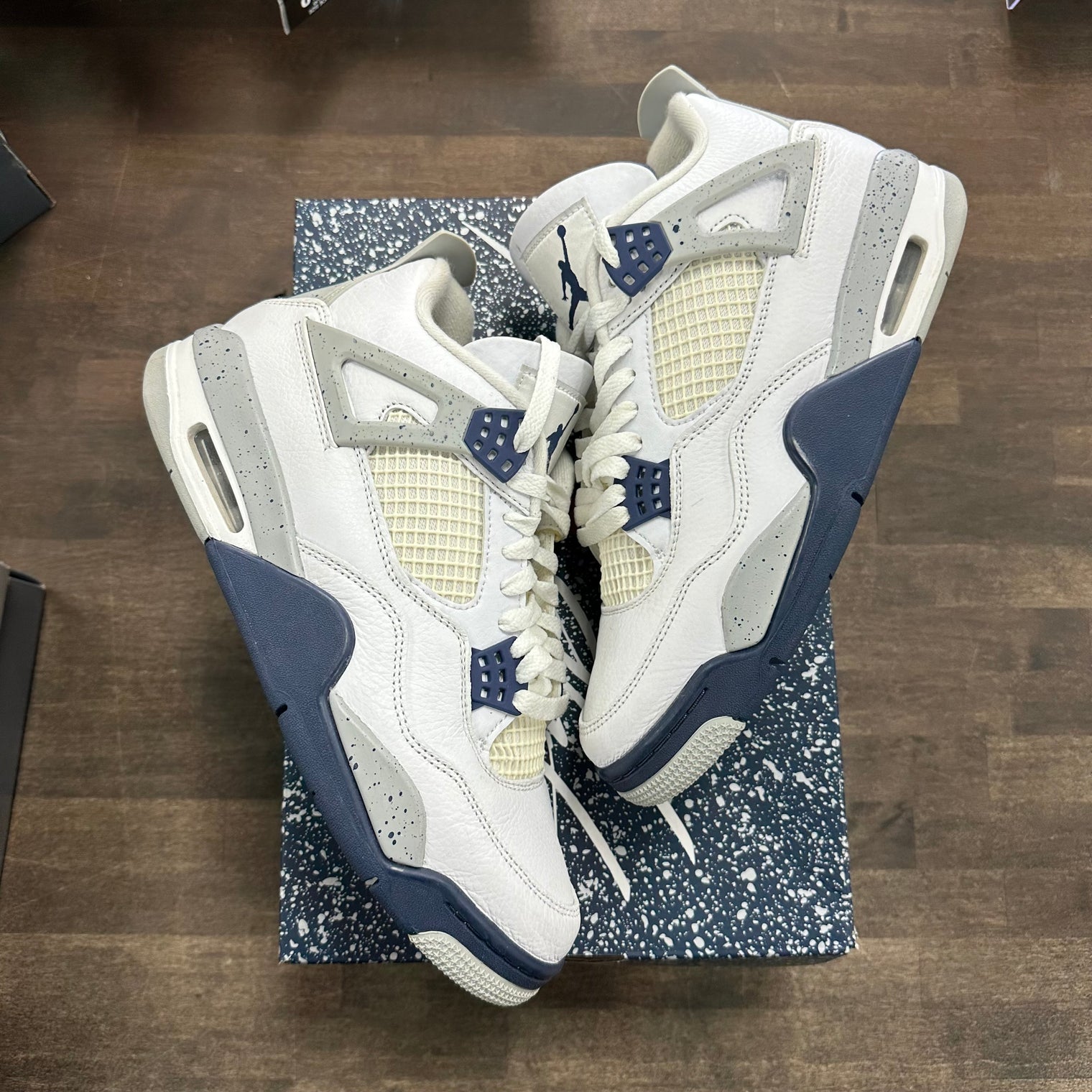 Midnight Navy Jordan 4 Retro (USED)