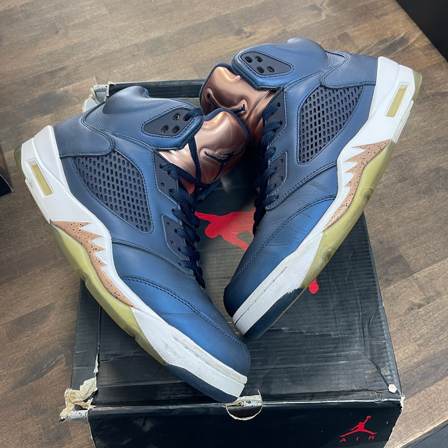 Bronze Jordan 5 (USED,No Box)