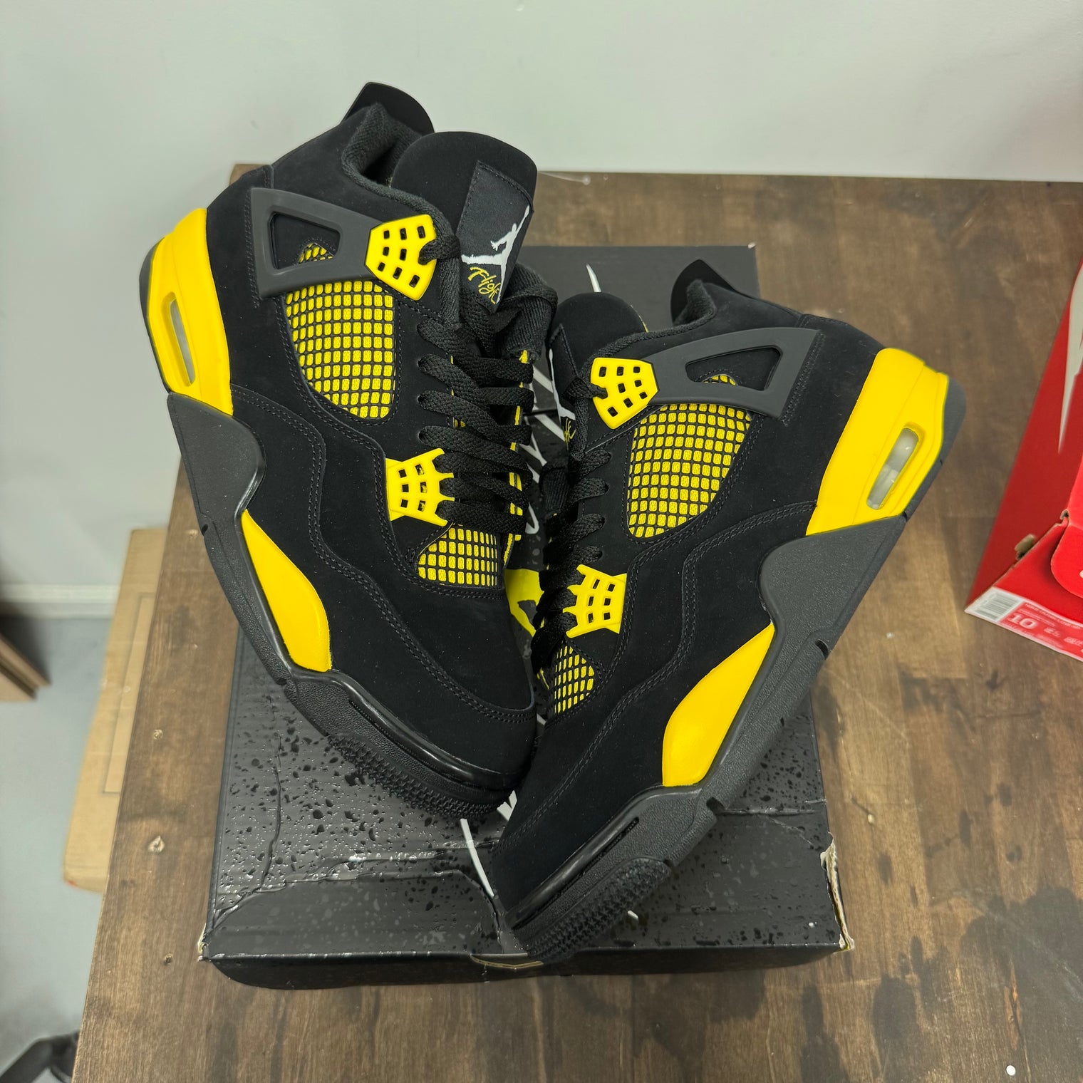 Yellow Thunder Jordan 4 (Lightly Worn)