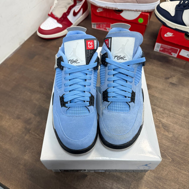 UNC University Blue Jordan 4 Retro (Lightly Worn)