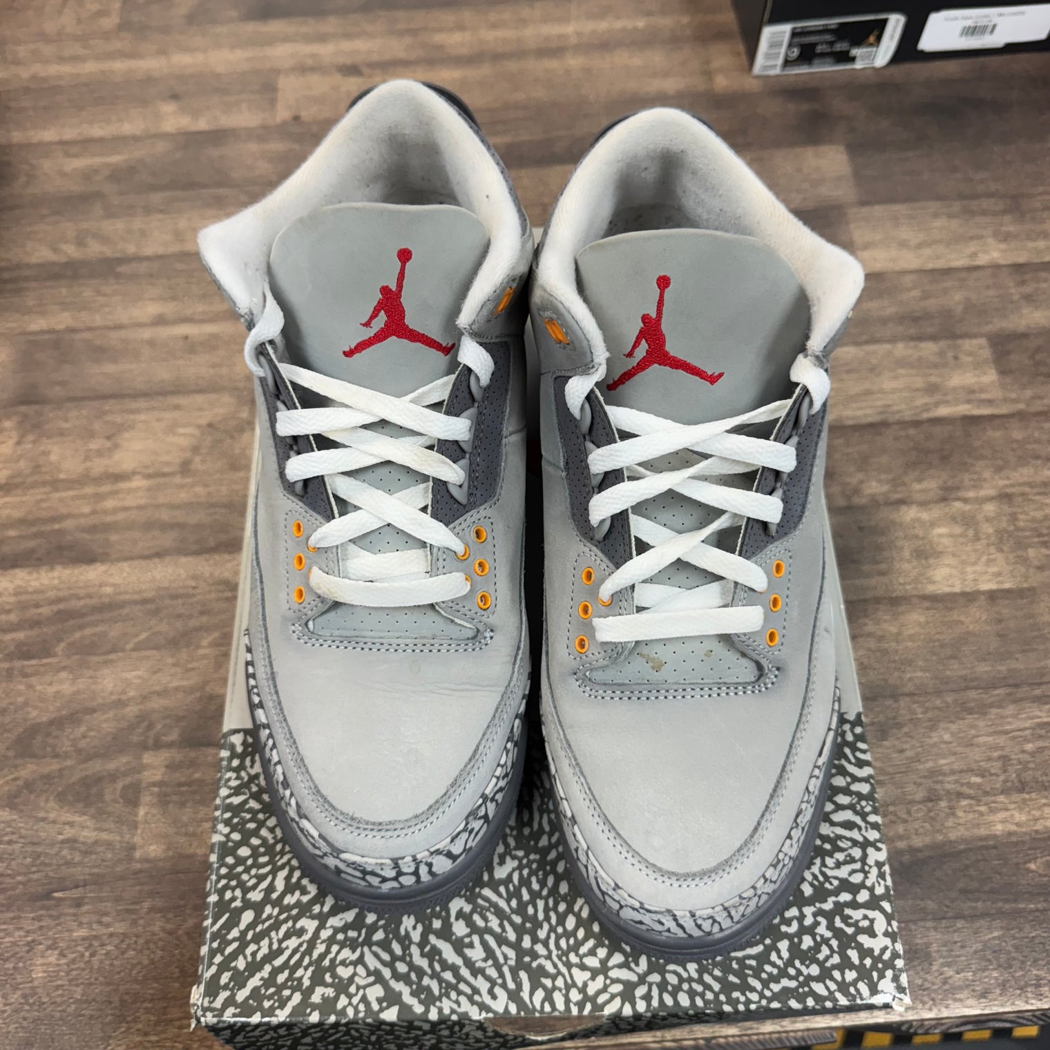 Cool Grey Jordan 3 Retro (USED)