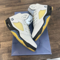 (W) A Ma Maniere Dawn Jordan 5 (USED)