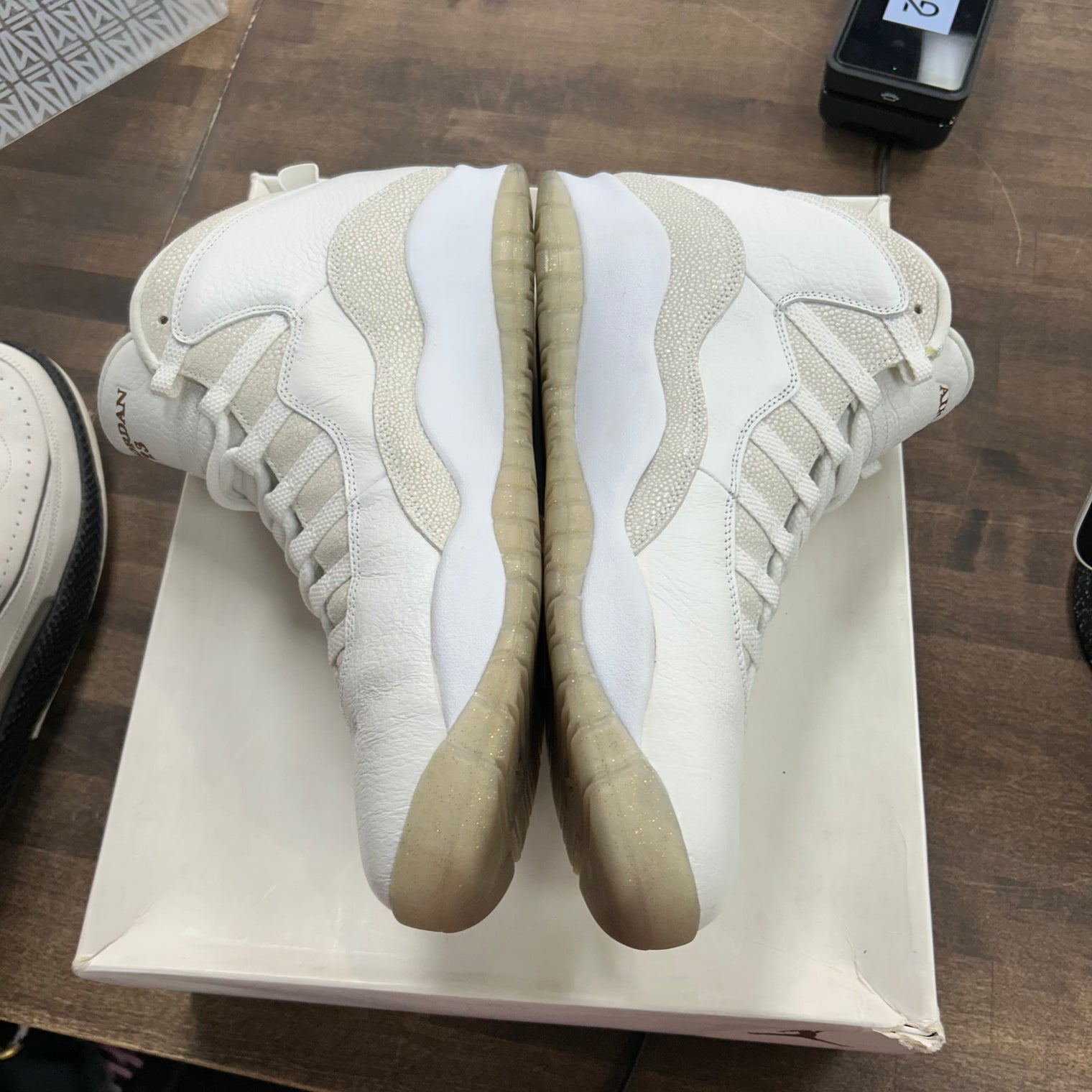 Jordan 10 Retro Drake OVO White (USED)