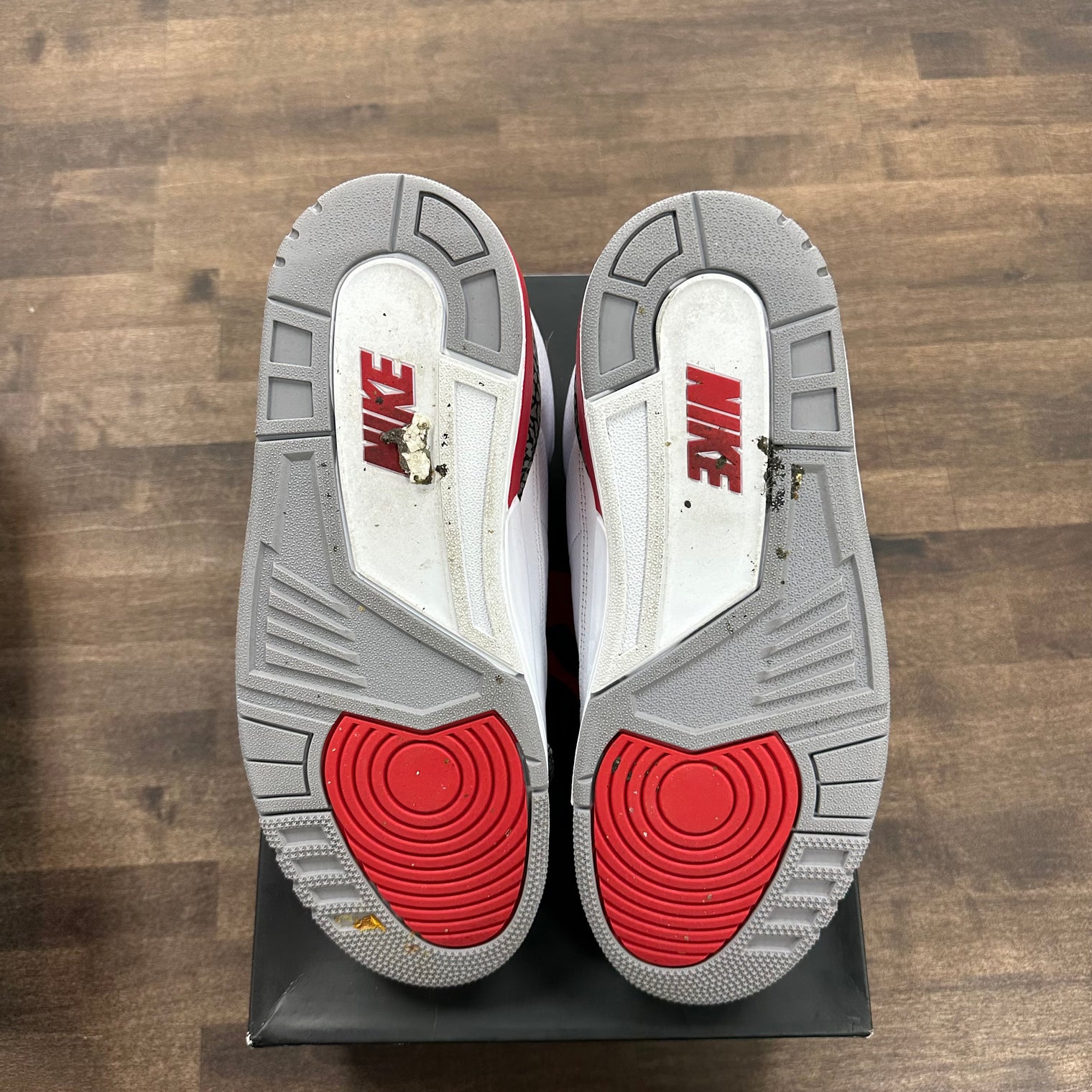 Fire Red Jordan 3 Retro (2020) (USED)