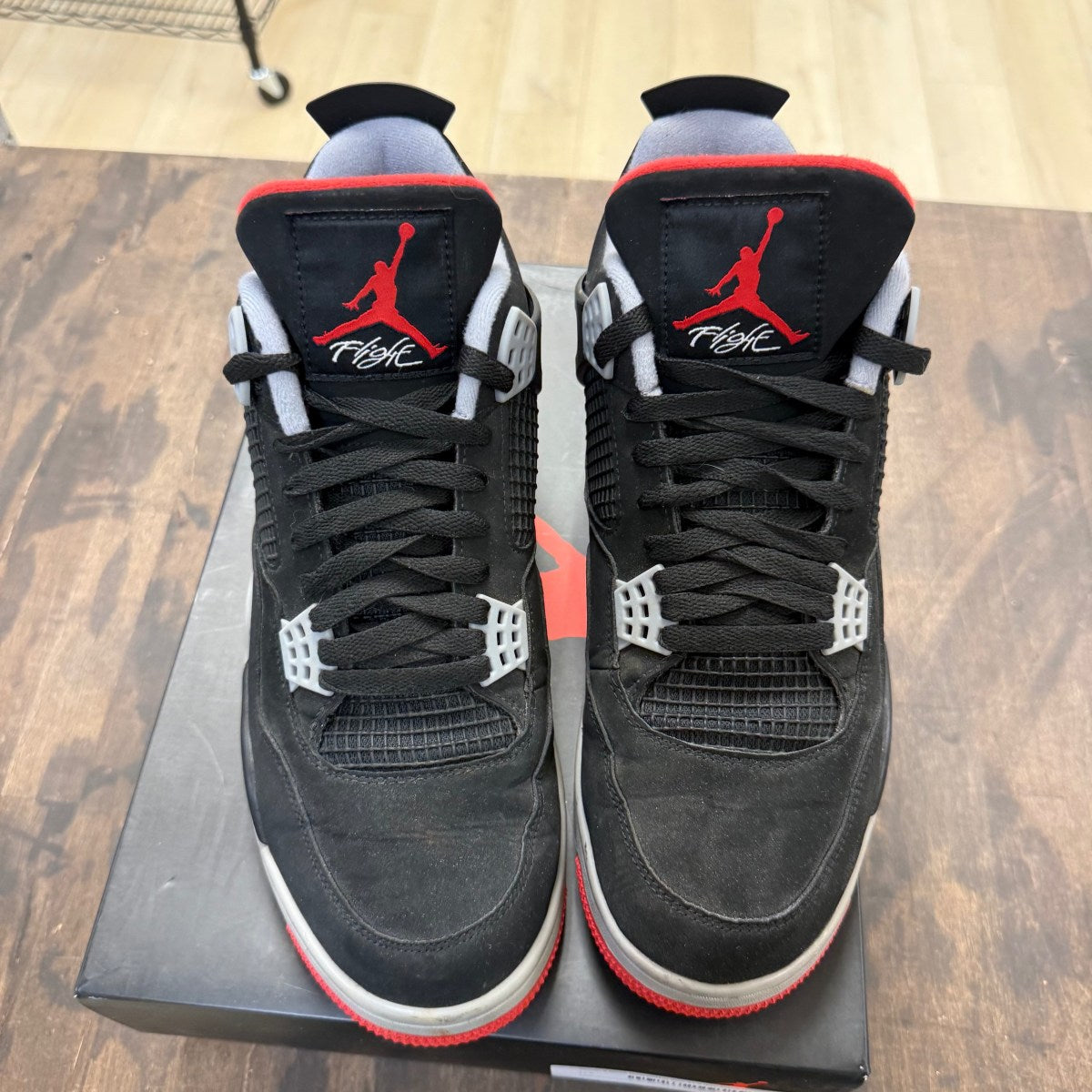 Jordan 4 Retro Bred (2019) - Image 2
