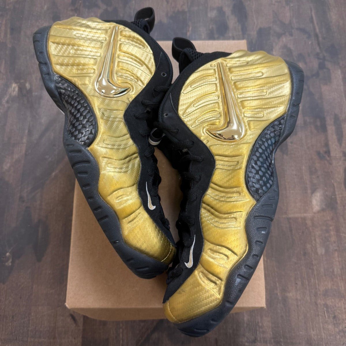 Nike Air Foamposite Pro Metallic Gold Size 12 (Pre-Owned) - Image 1