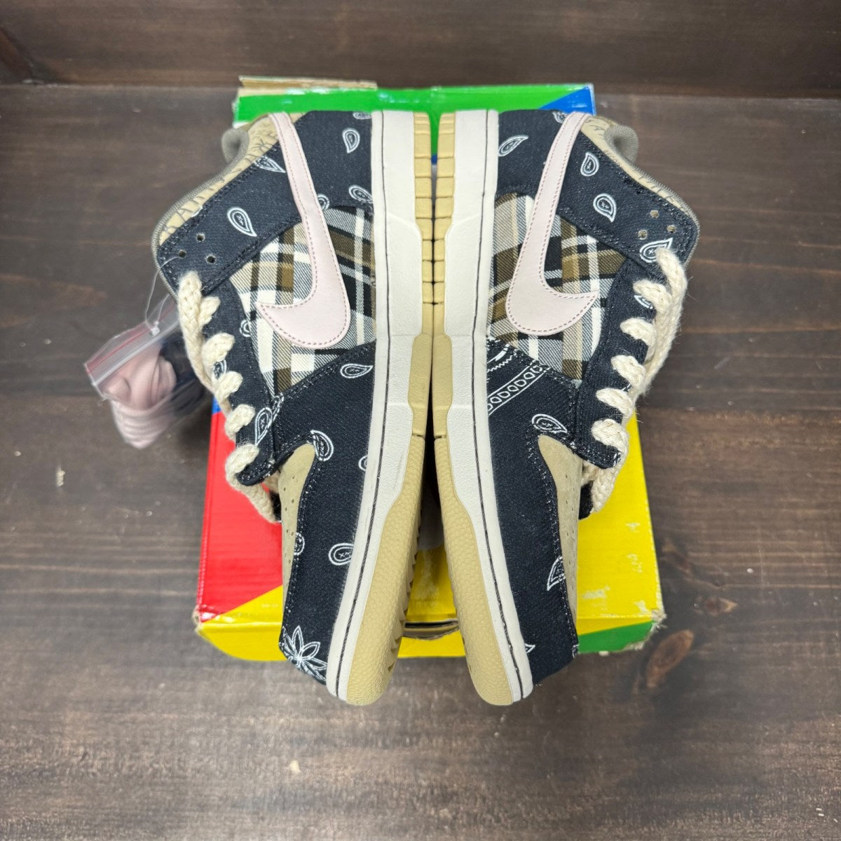 Nike SB Dunk Low Travis Scott - Image 4