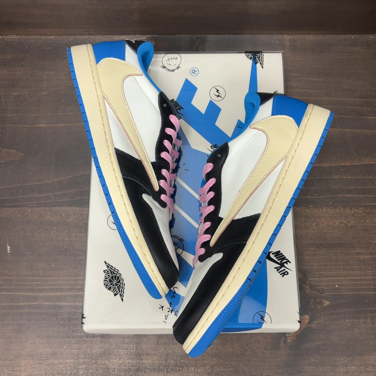 Jordan 1 Retro Low OG SP Fragment x Travis Scott Size 11.5 (Pre-Owned) - Image 2