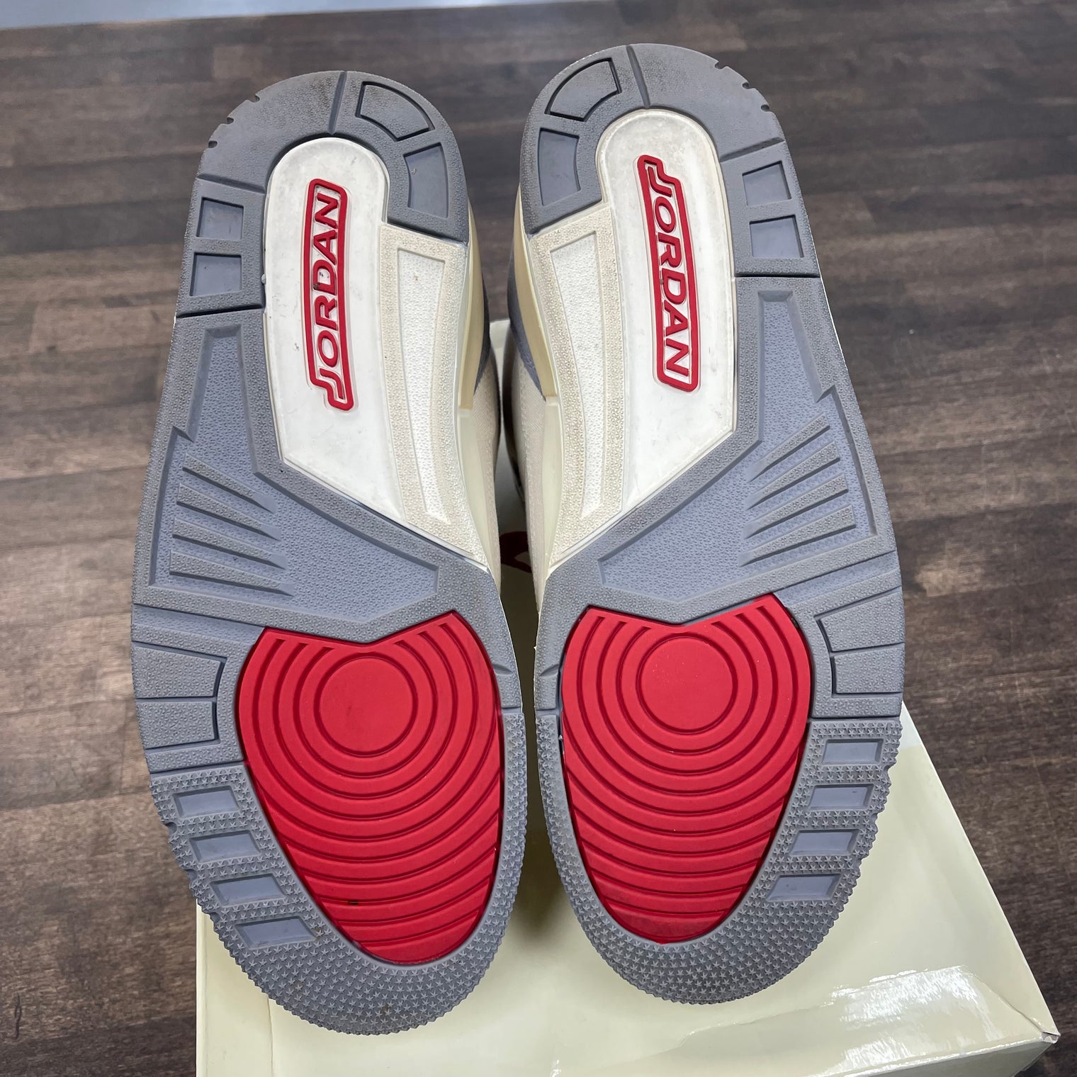 Muslin Jordan 3 (USED)