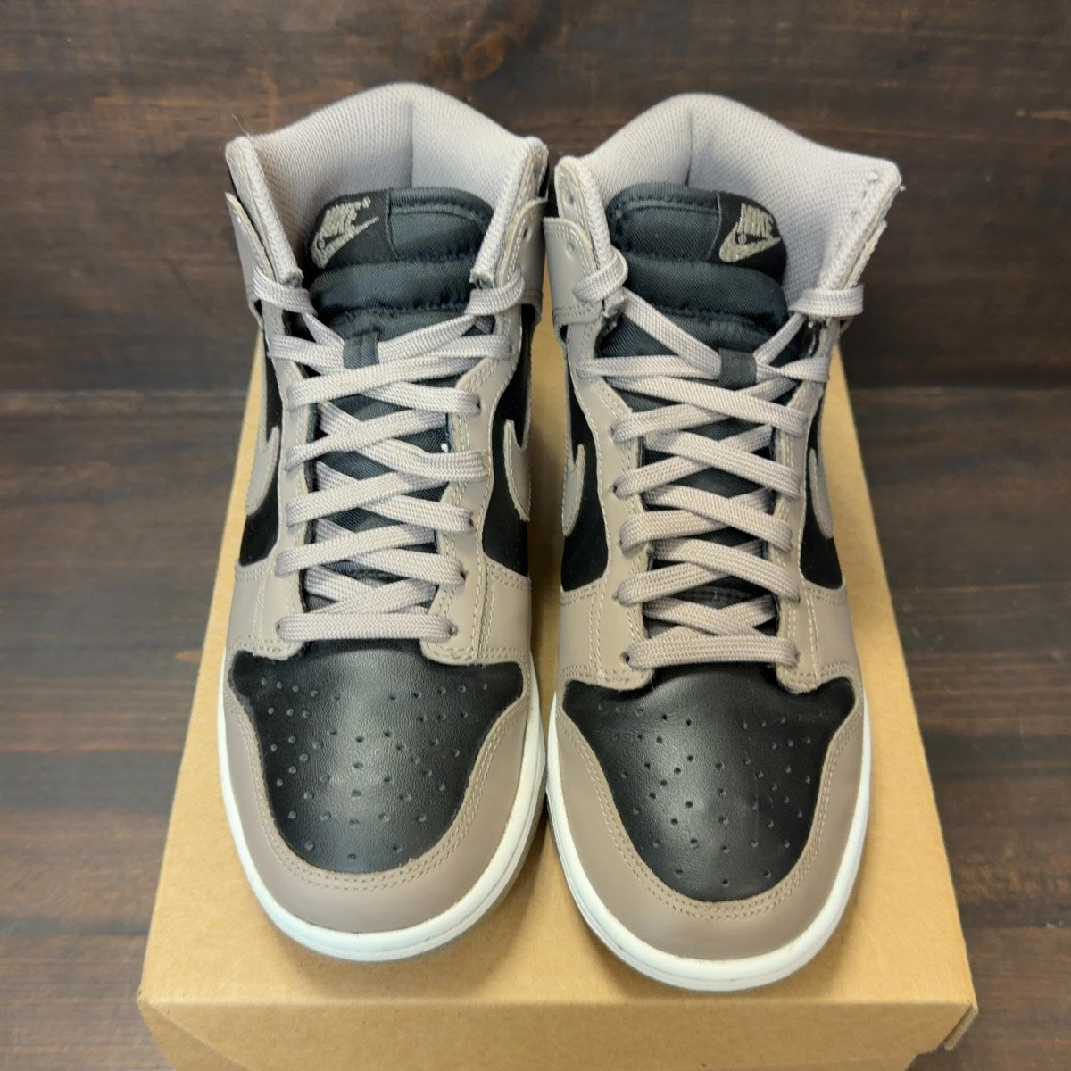 Nike Dunk High Moon Fossil (Women's) Size 7W (Pre-Owned) - Image 3