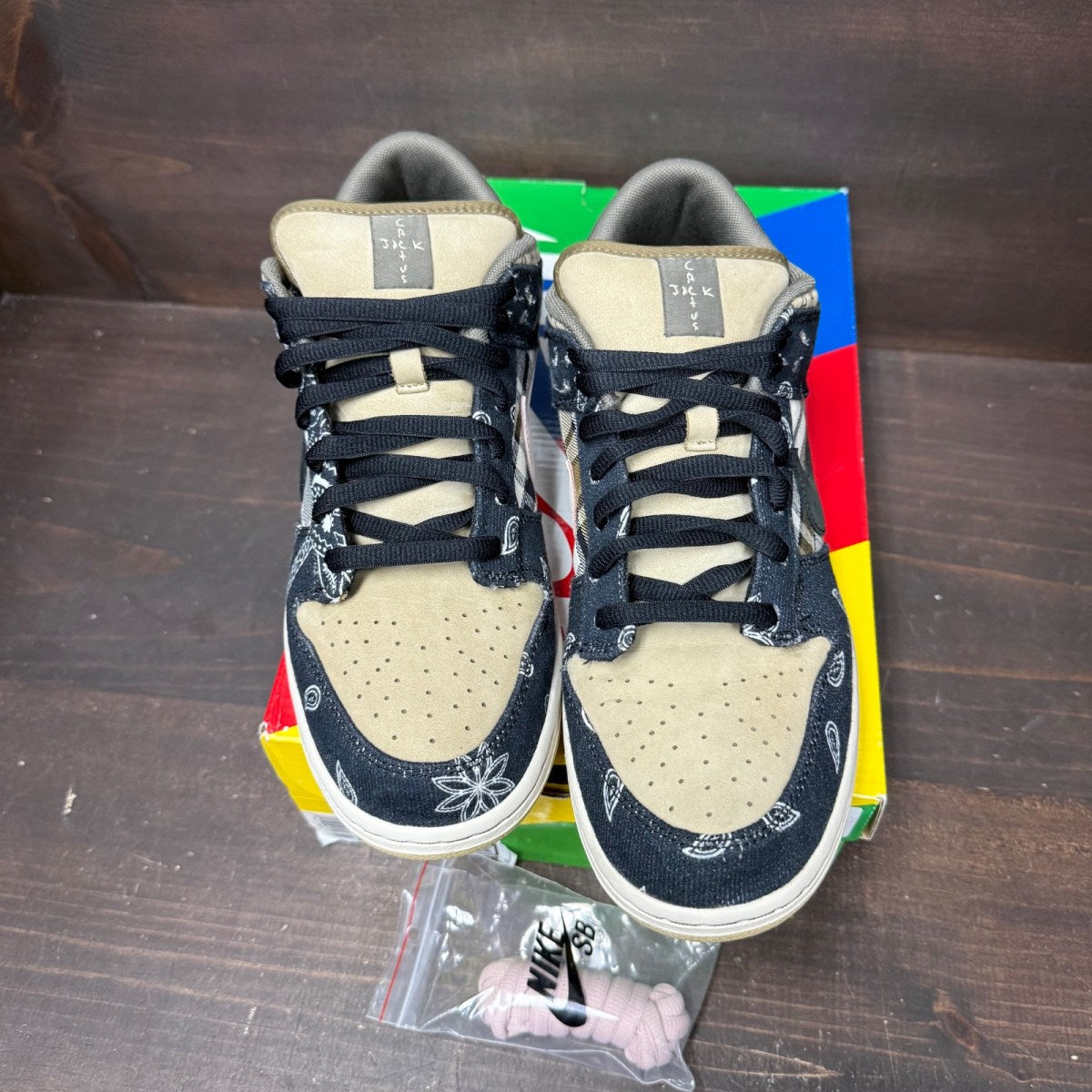 Nike SB Dunk Low Travis Scott - Image 2