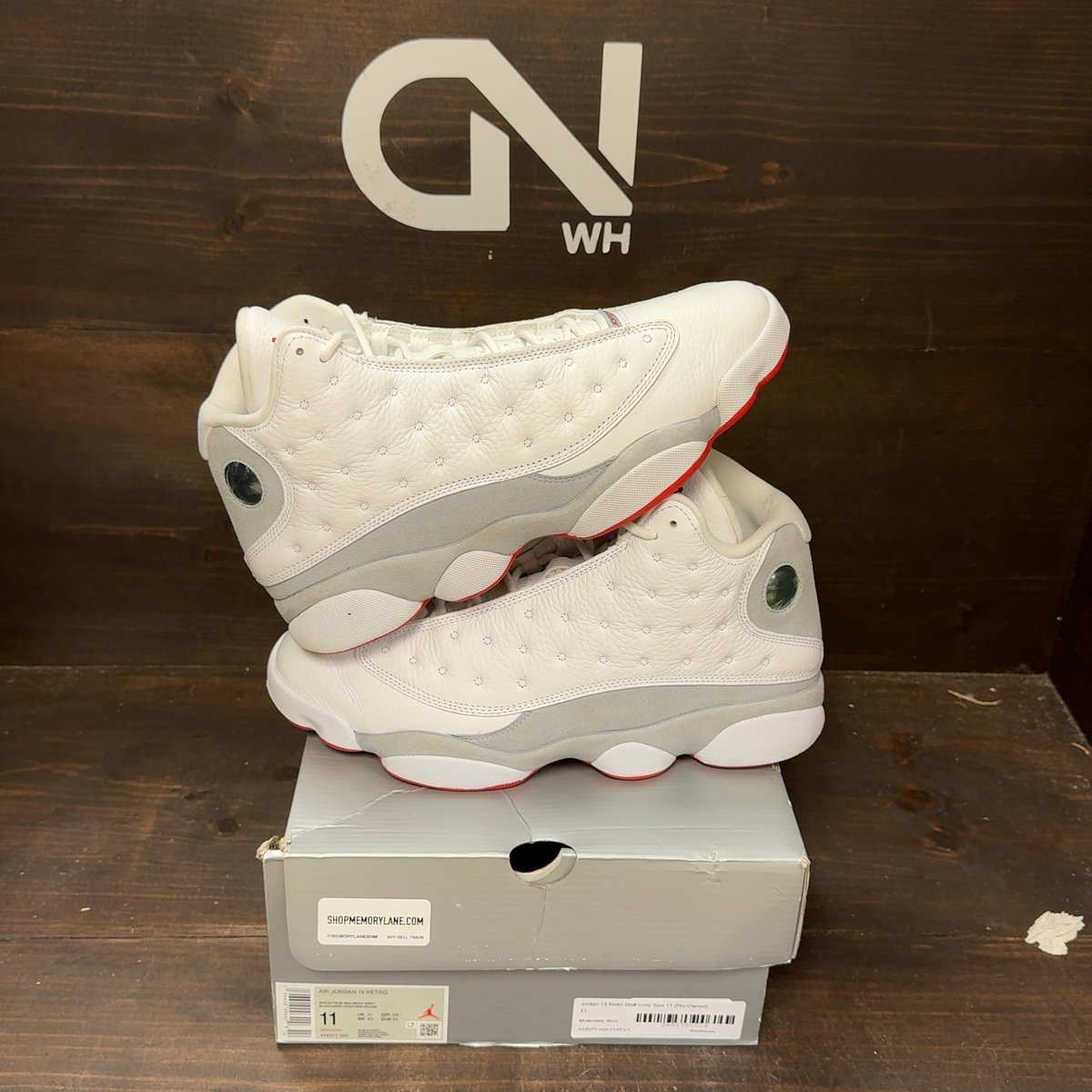 Jordan 13 Retro Wolf Grey Size 11 (Pre-Owned) - front