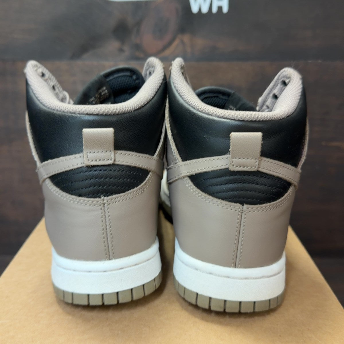 Nike Dunk High Moon Fossil (Women's) Size 7W (Pre-Owned) - Image 4