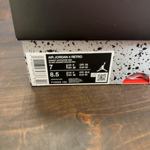 Jordan 4 Retro White Cement (2025) Size 7 (Pre-Owned)