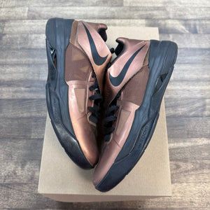 Nike KD 4 Christmas (2011) Size 9 (Pre-Owned) - Image 1